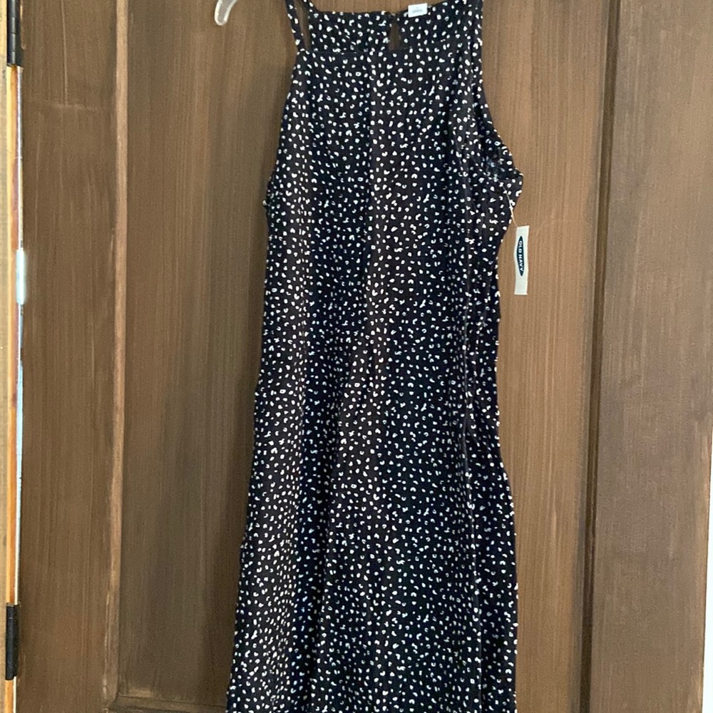 Old Navy sundress. NWT. Really cute! Size small.